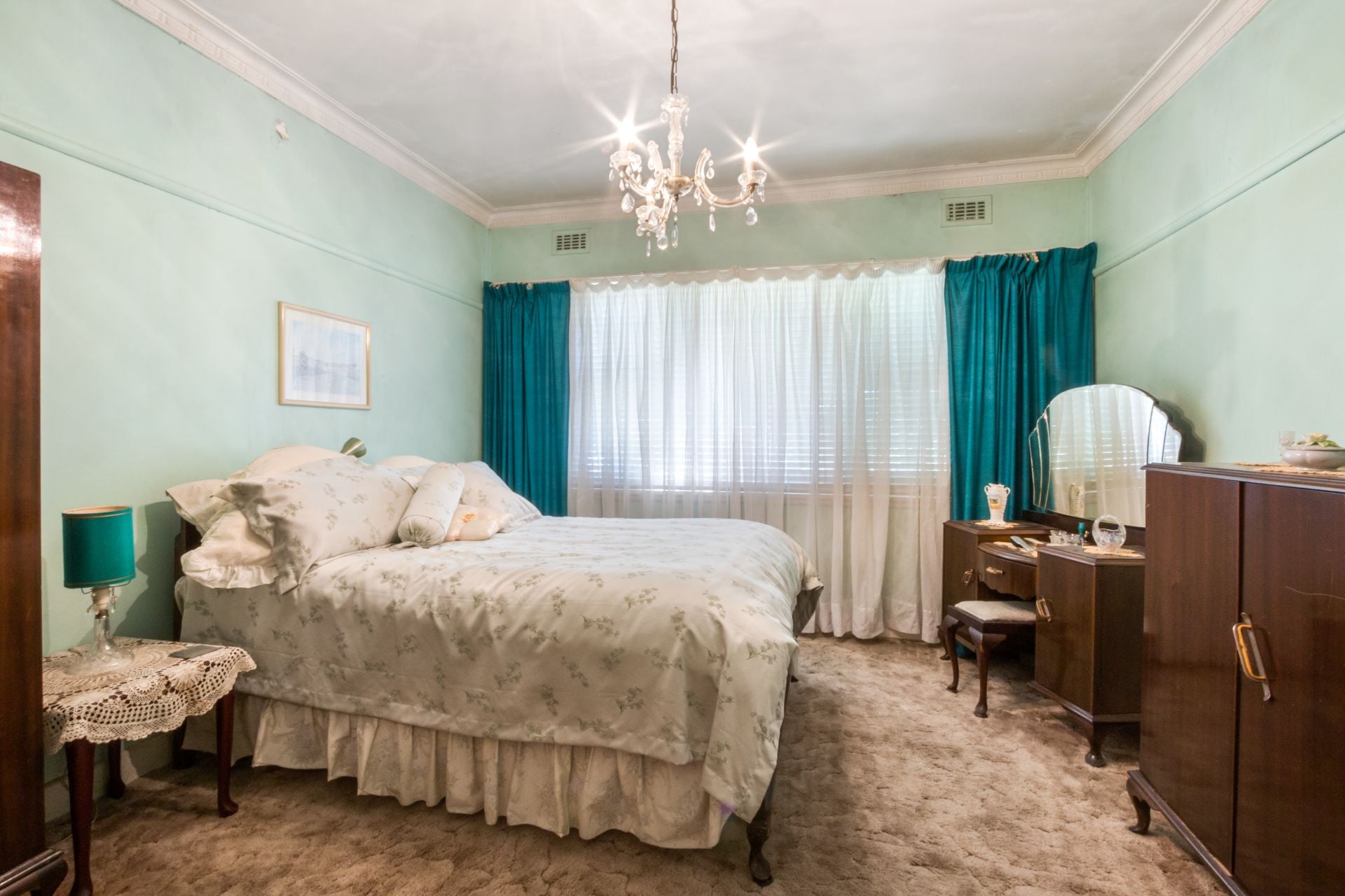 Immediate Charm And Untapped Potential in A Desirable Location