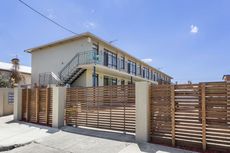 2/14 Ballantyne Street, Thornbury