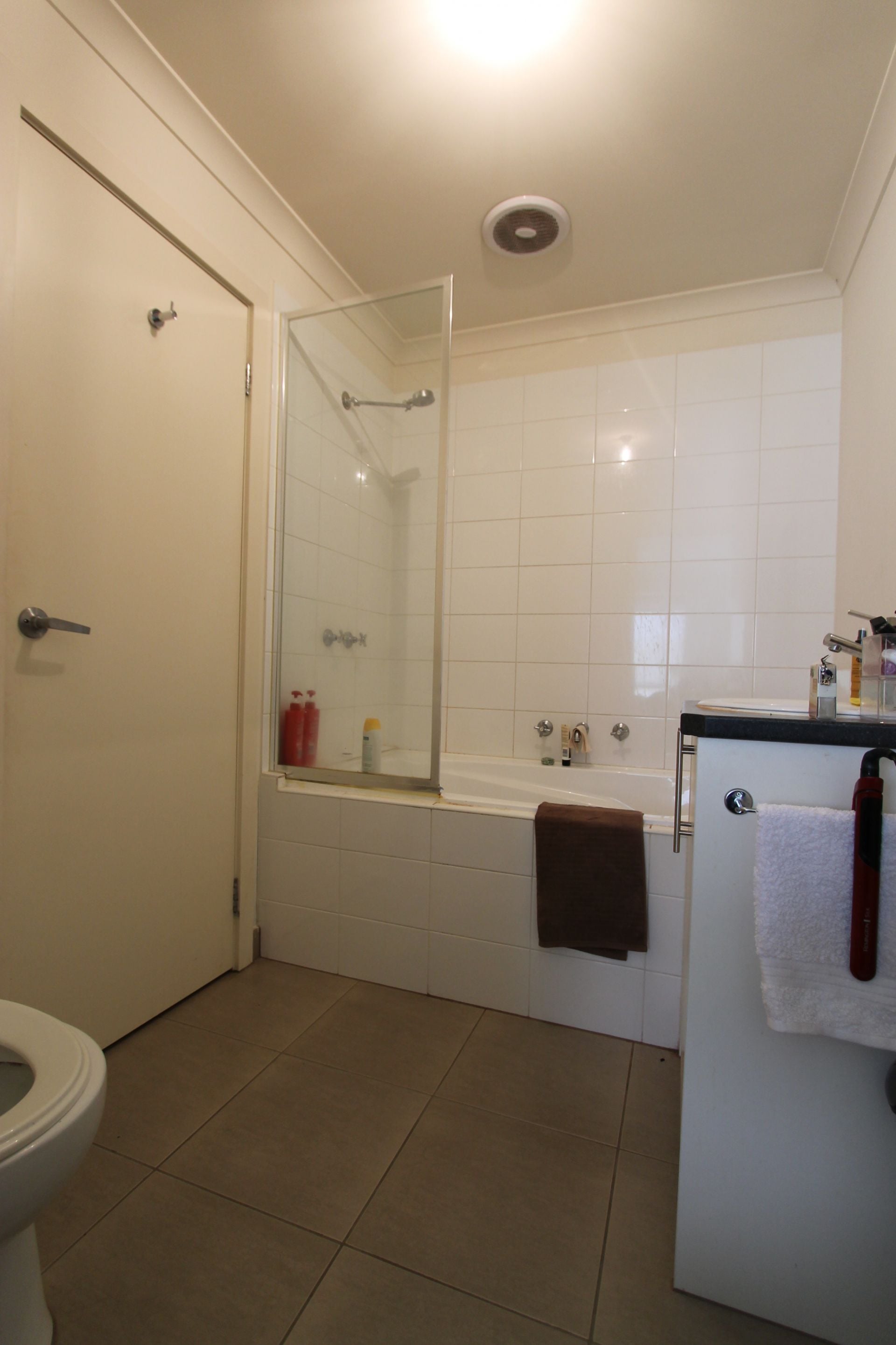 THE SEARCH IS OVER – CLEAN & COMFORTABLE 3 BEDROOM UNIT