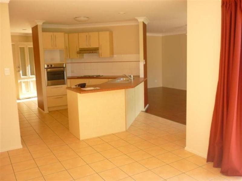 2 Appleberry Lane Tewantin QLD, Tewantin - Thumbnail 4