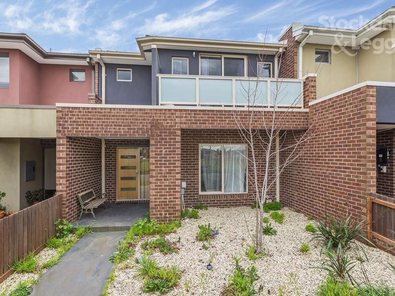 32 Serenity Way SOUTH MORANG, South Morang - Thumbnail 3