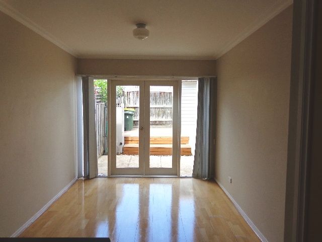 **Low maintenance living in fantastic location**