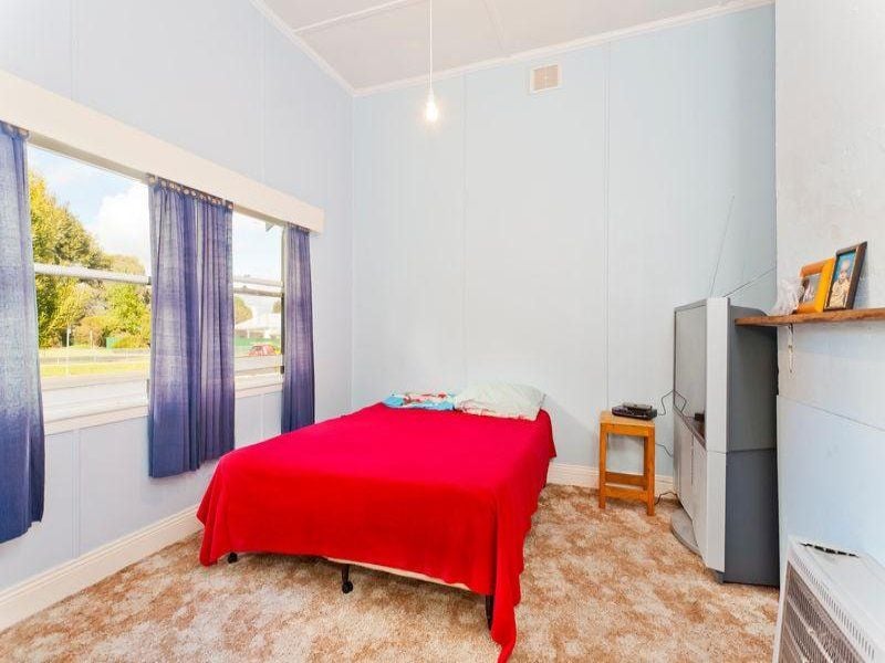 21 Ligar Street COLAC VIC, Colac - Thumbnail 4