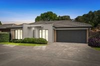 31/110 Bungower Road, Mornington VIC, Mornington - Image 1