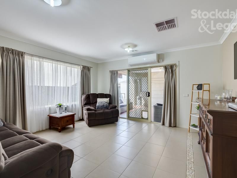 39 Harriers Street MERNDA, Mernda - Thumbnail 4