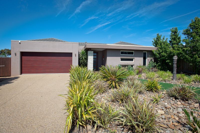 9 Alice Close, Bacchus Marsh - Thumbnail 2