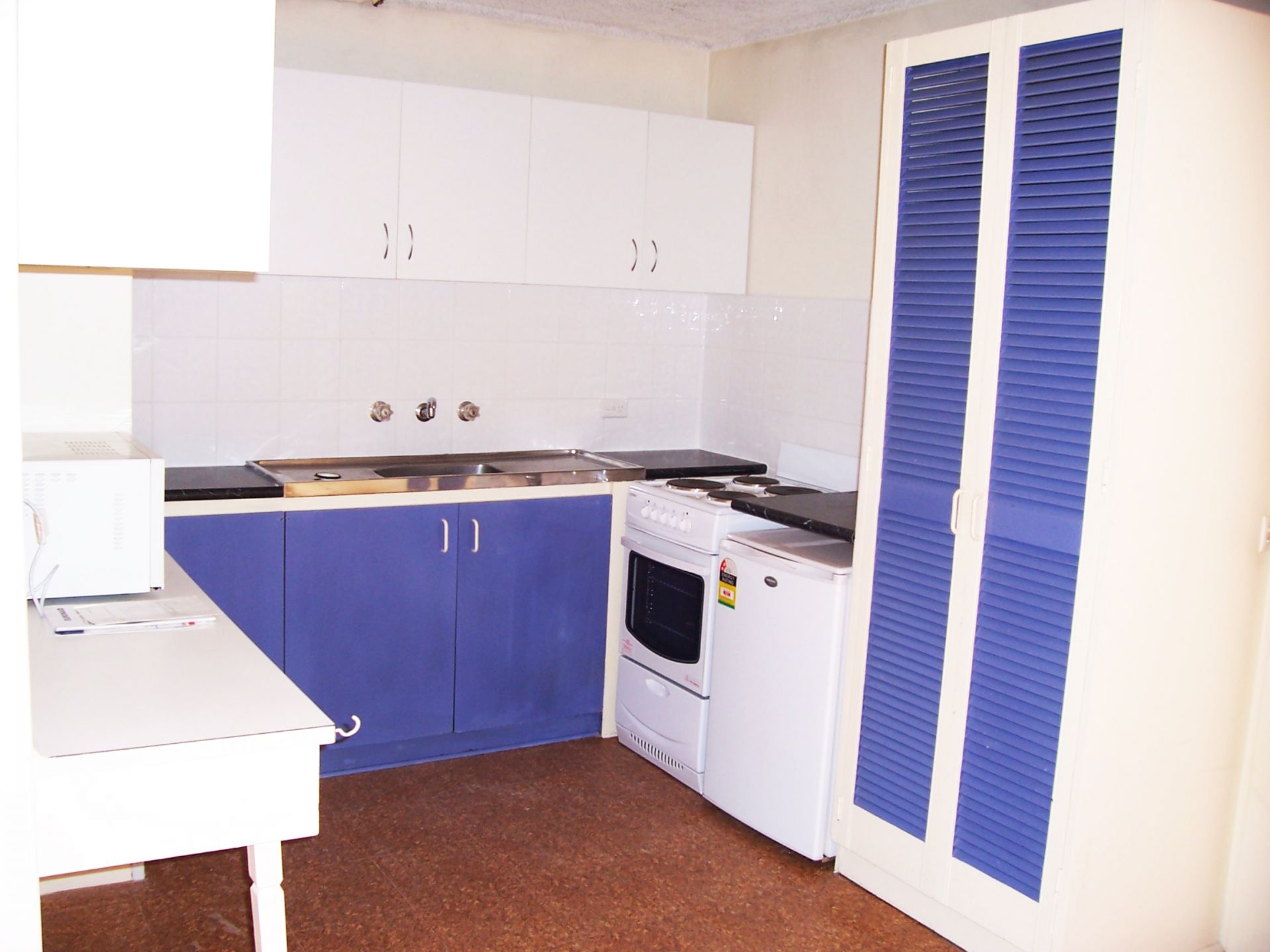 SEMI FURNISHED STUDIO IN THE HEART OF PRESTON