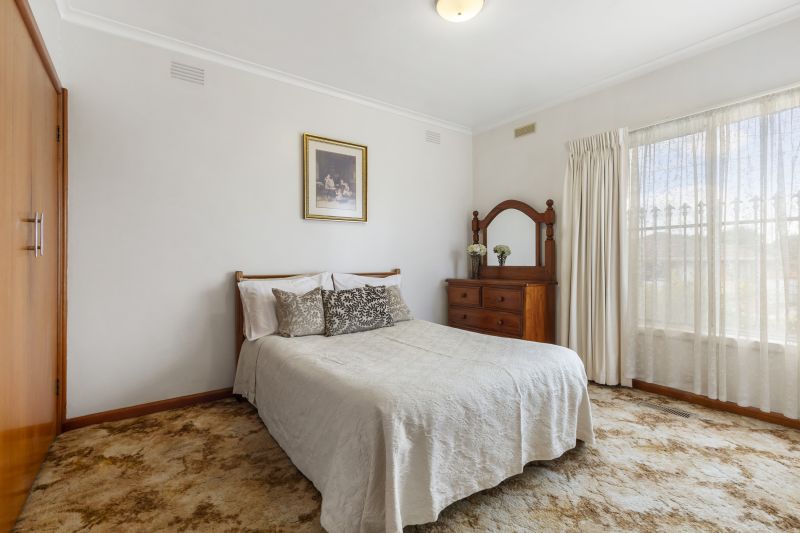 17 Winslow Avenue, Lalor