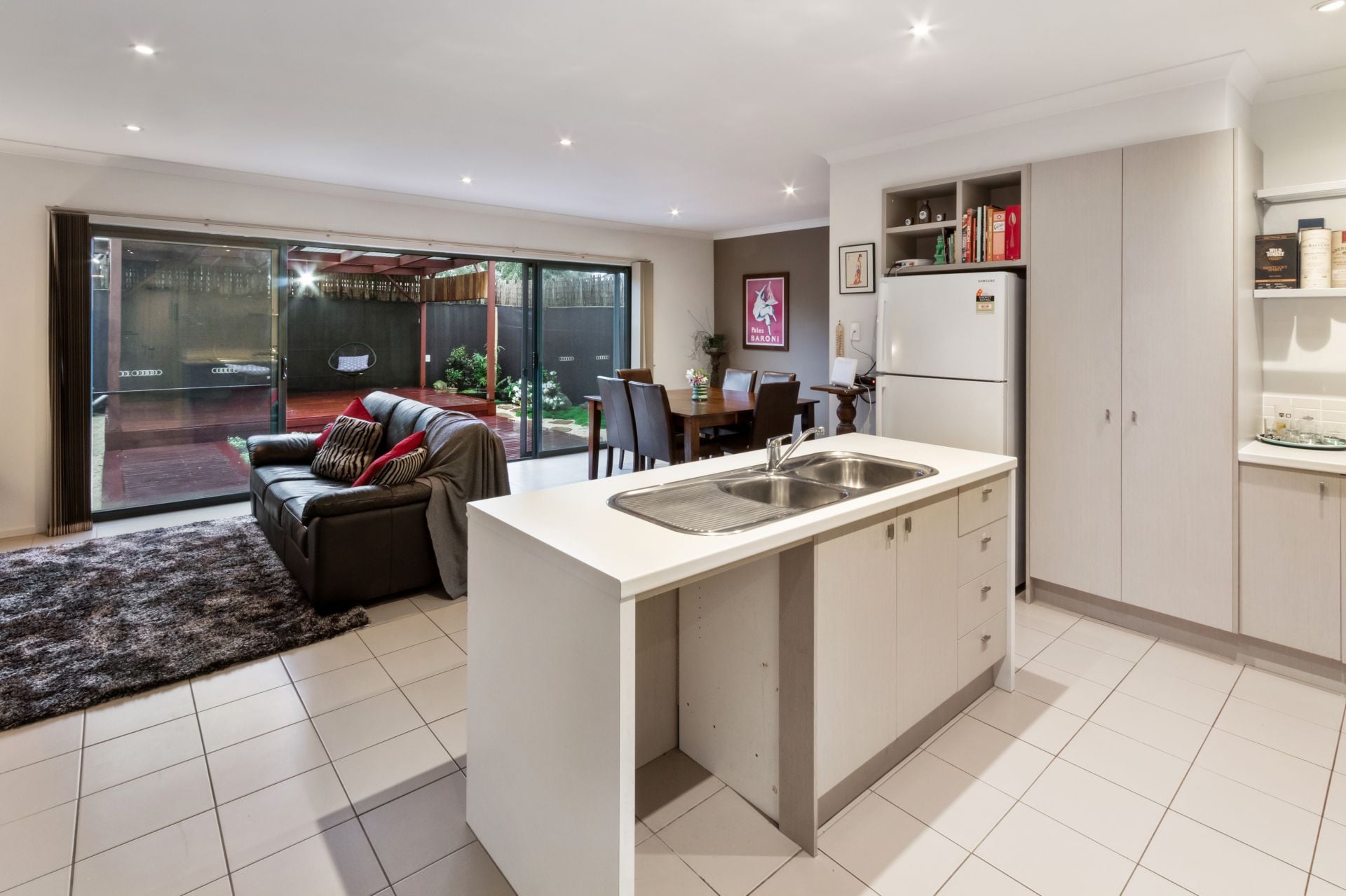 Fresh And Inviting With A Stunning Alfresco