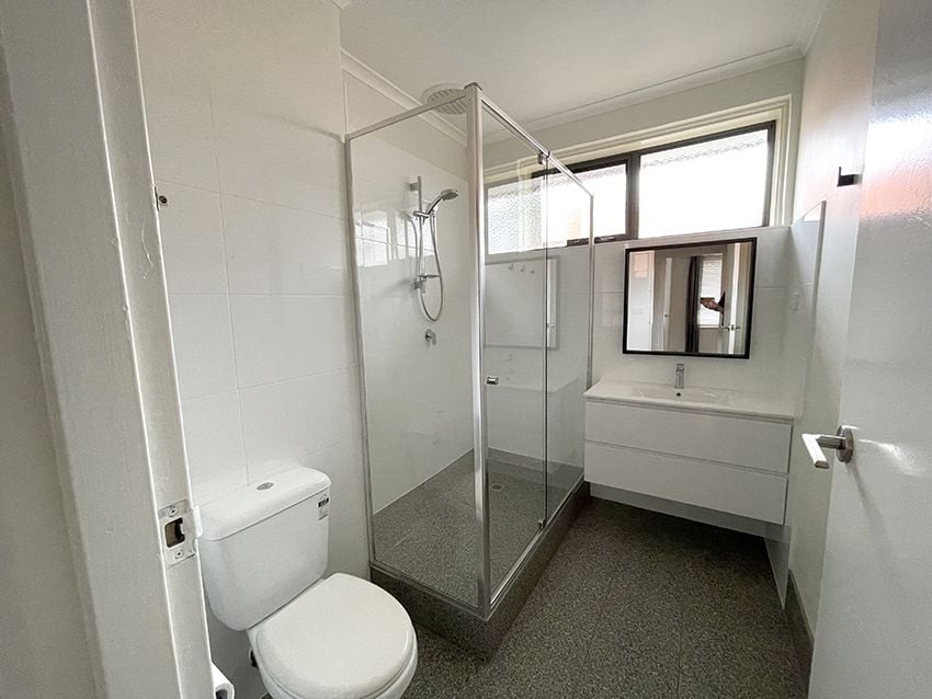 Refurbished delight in an ideal, quiet location