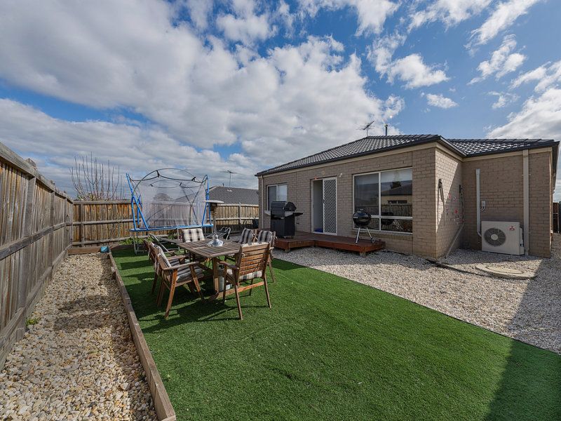 20 Tuross Crescent SOUTH MORANG, South Morang - Thumbnail 2