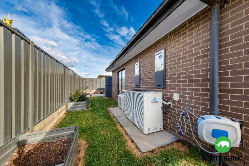 16 Sunset Place, Googong White Rhino Property