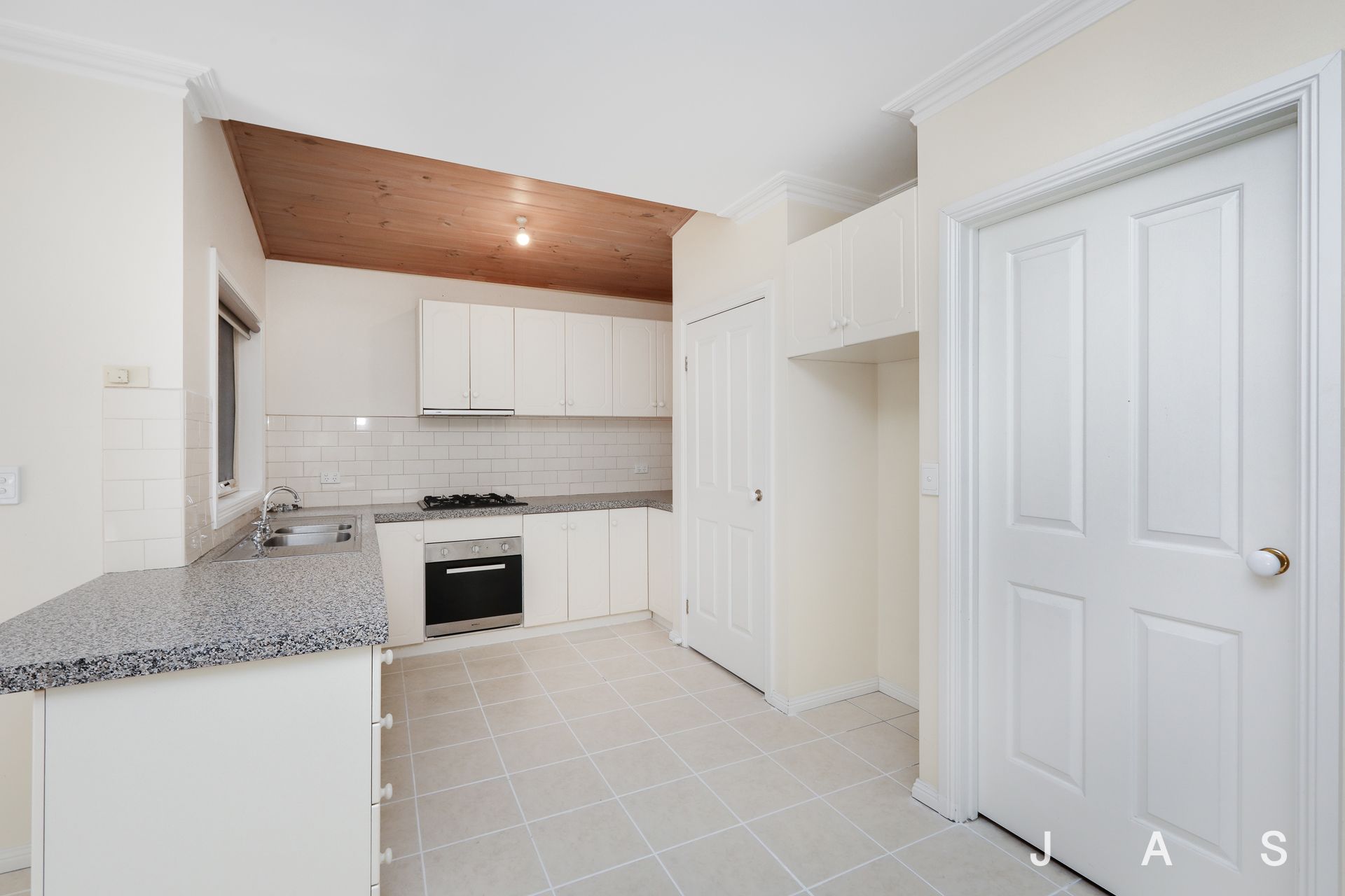 2/70 Pickett Street Footscray VIC, Footscray - Thumbnail 6