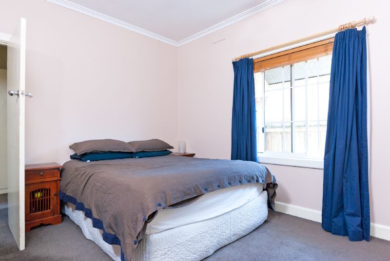 52 Napoleon Street, West Footscray - Thumbnail 8