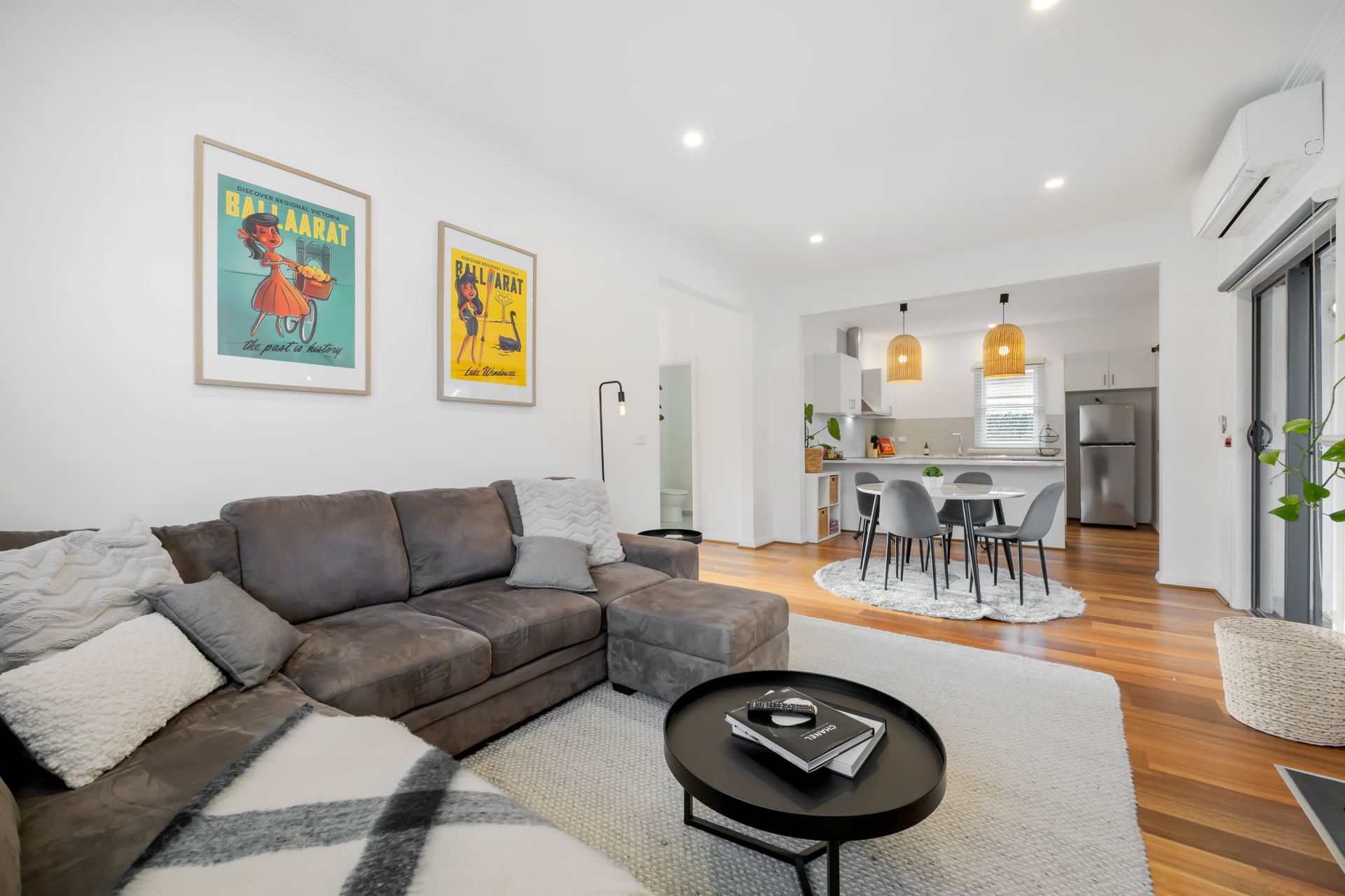 12 Essex Street Wendouree VIC, Wendouree - Thumbnail 4