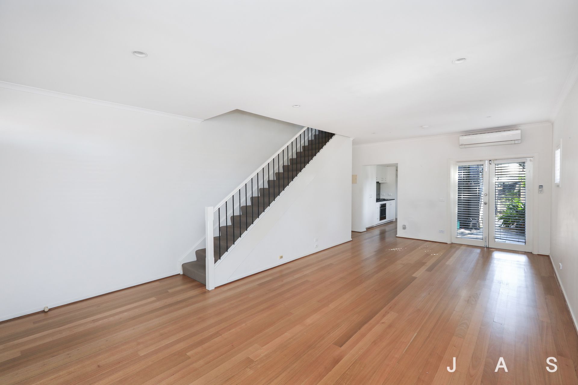 25 Goldsbrough Walk Kensington VIC, Kensington - Thumbnail 5