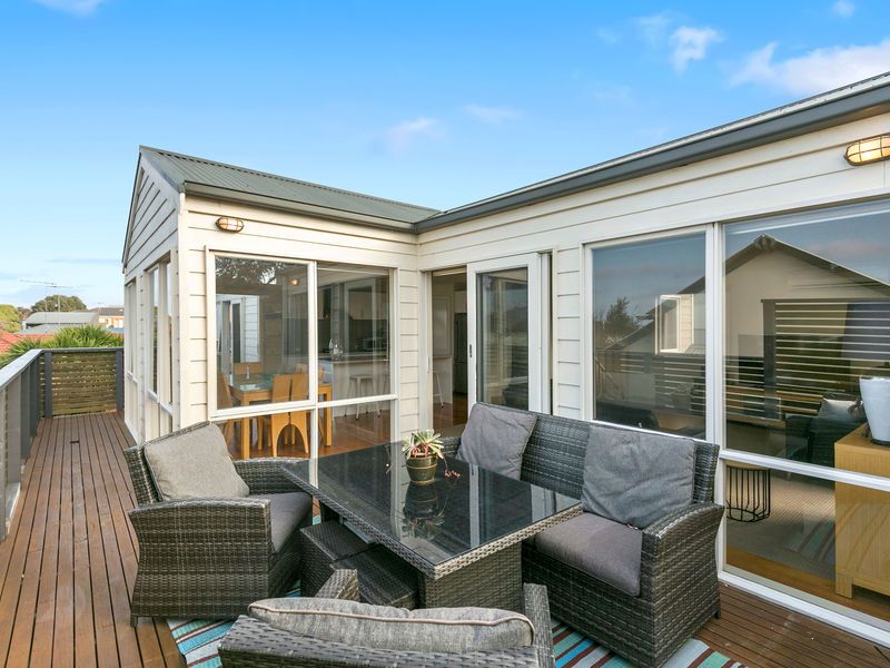 8 Spring Valley Drive, Torquay - Thumbnail 8