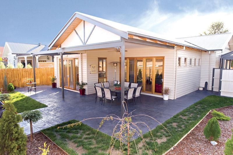 ** UNDER OFFER AWAITING PAYMENT**
