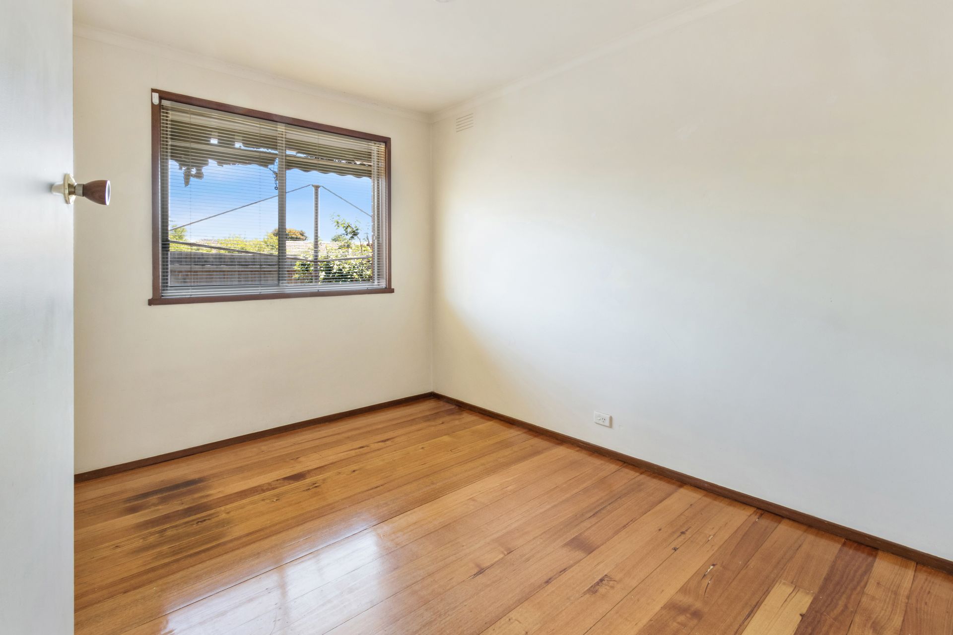 THE PERFECT TWO BEDROOM UNIT!