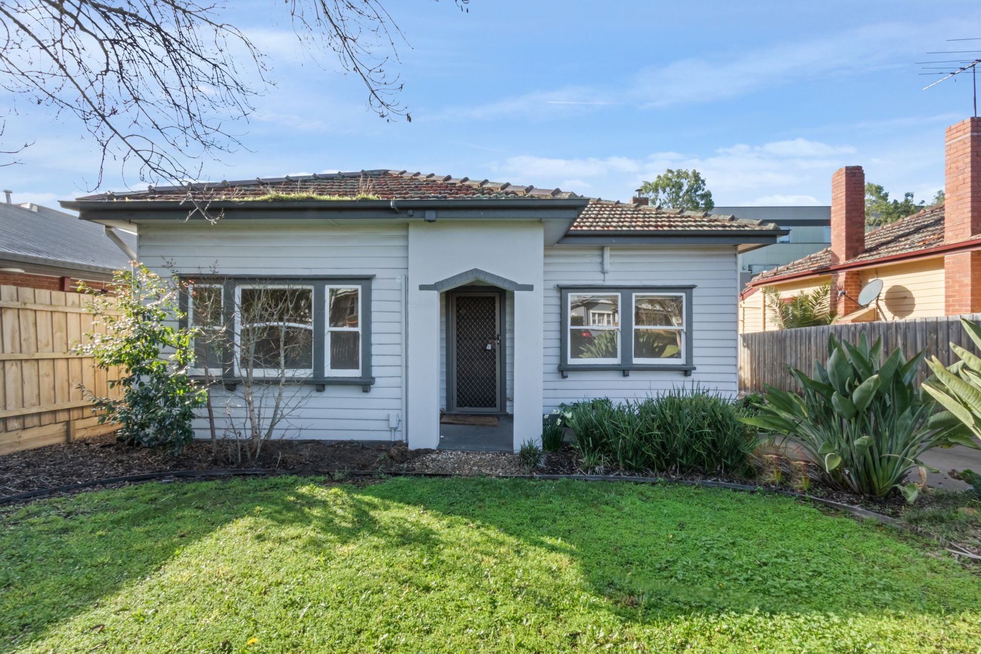 Modern Family Abode To Call Home!