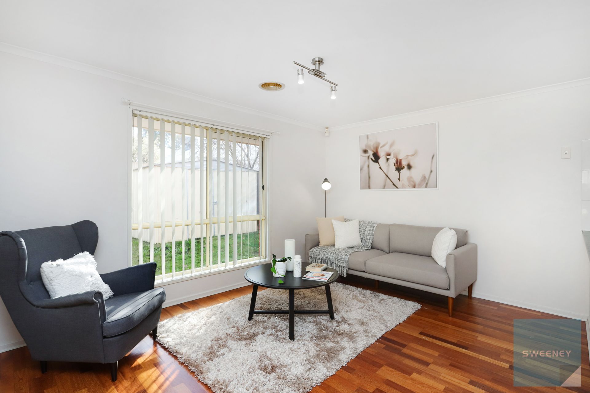 18 Holcolme Street, Caroline Springs - Thumbnail 8