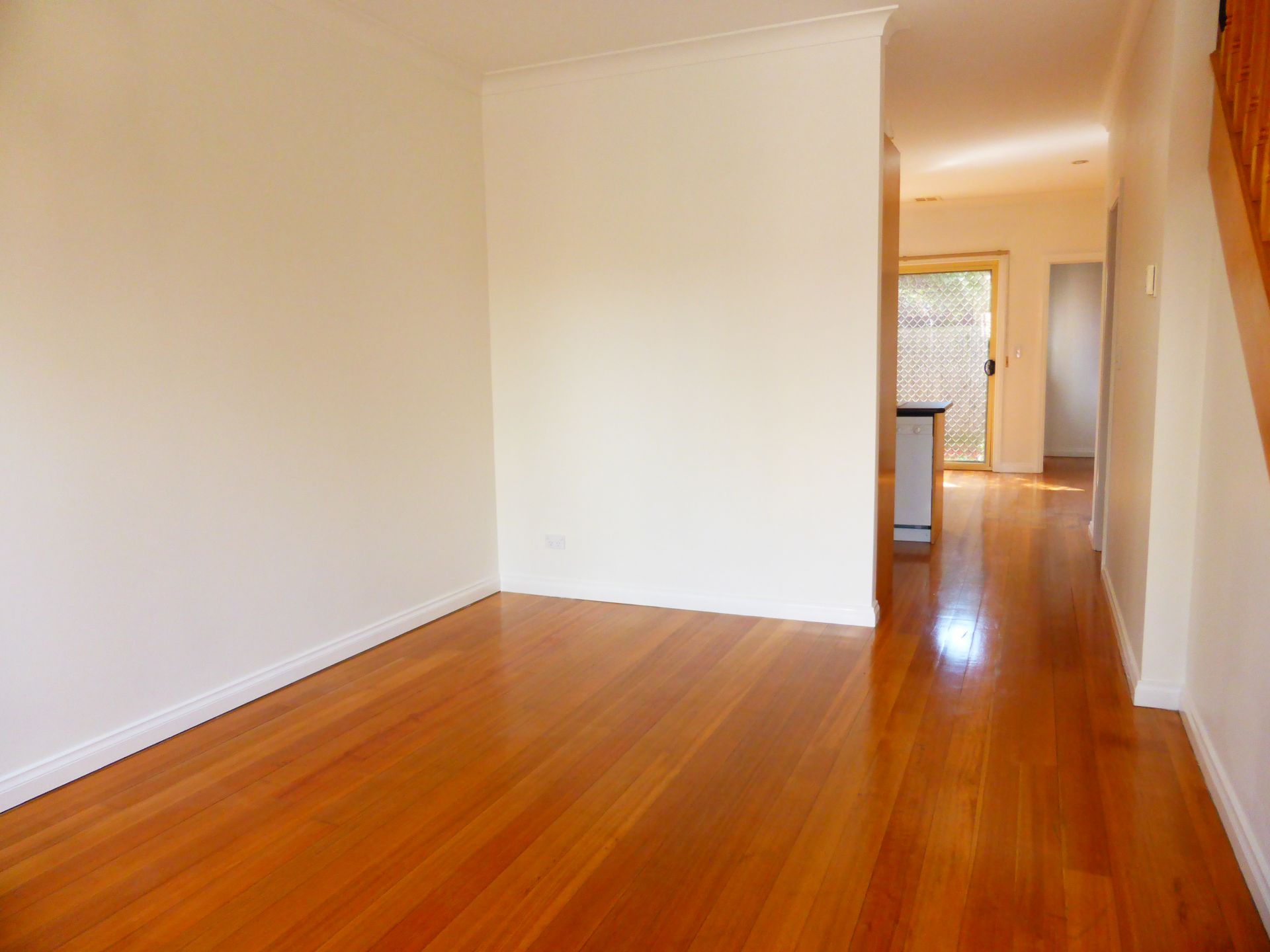 Air-conditioned Townhouse in Prime Location!