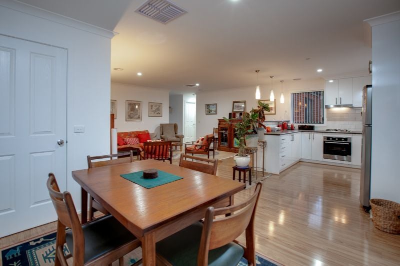 26 Inwood Crescent Wodonga VIC, Wodonga - Thumbnail 4