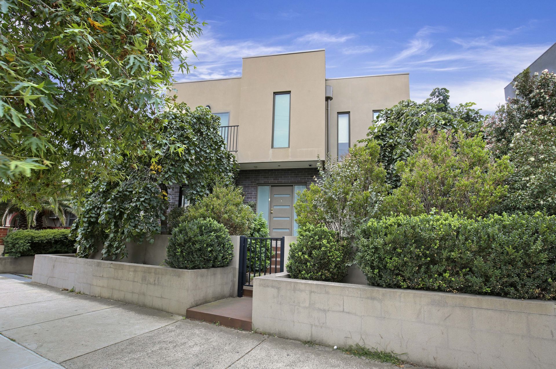 Stylish Sanctuary In A Sought After Pocket