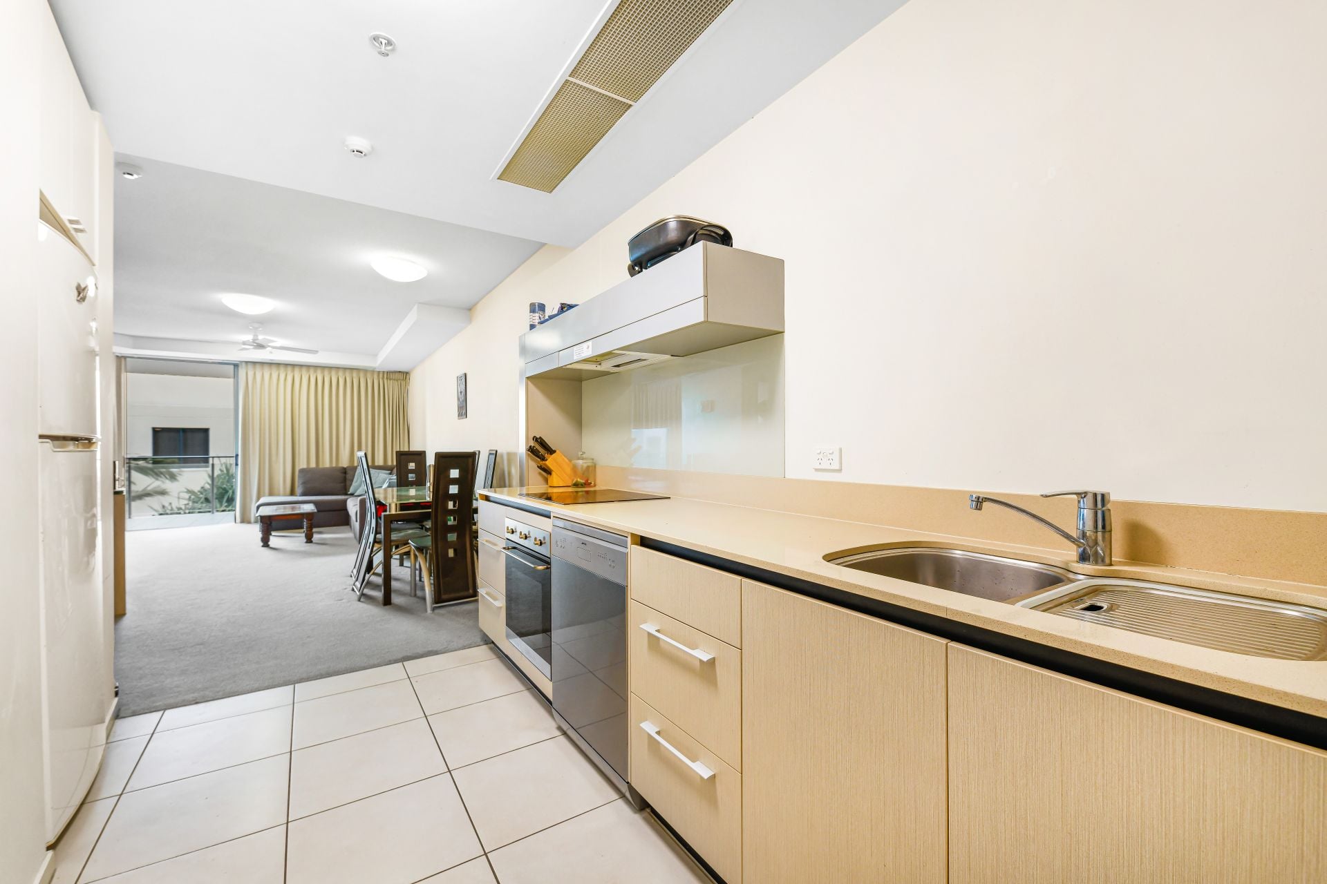 303/12 Otranto Avenue Caloundra QLD, Caloundra - Thumbnail 4