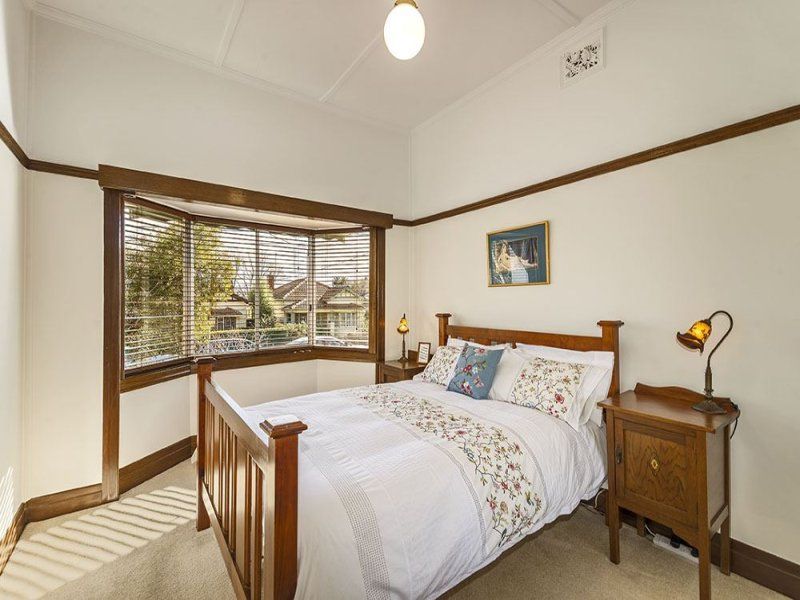 ELEGANT BEAUTY MATCHED WITH A FIRST CLASS LOCATION