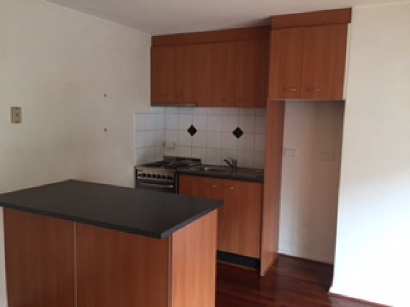 2/1 Trenoweth Street, Brunswick West