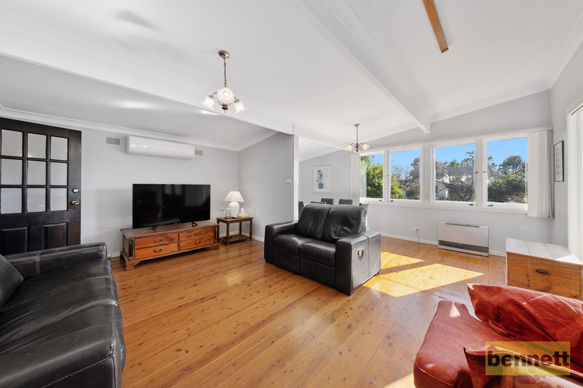 8 Douglas Street, Hobartville - Thumbnail 3