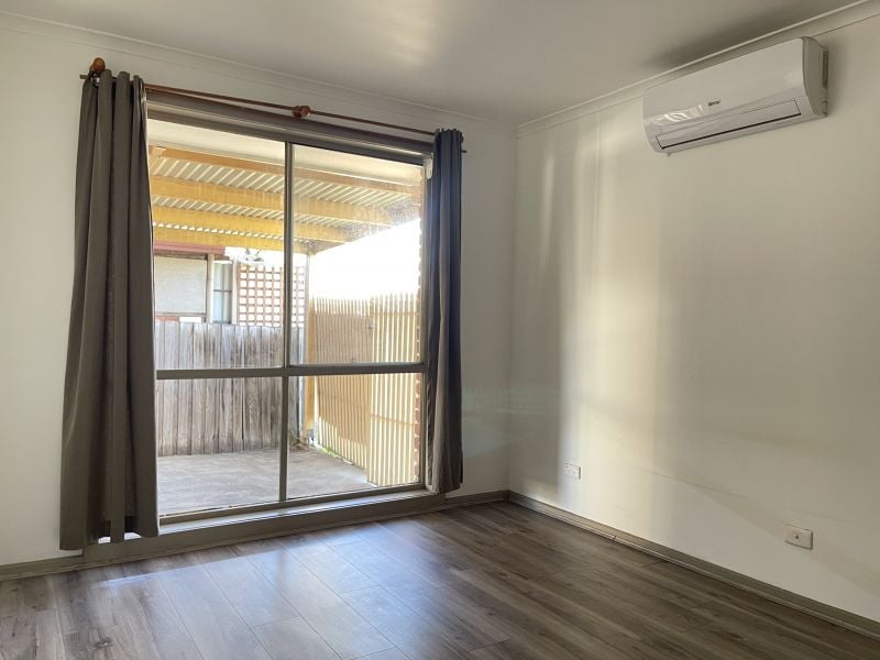 11 Kinlora Avenue, Epping