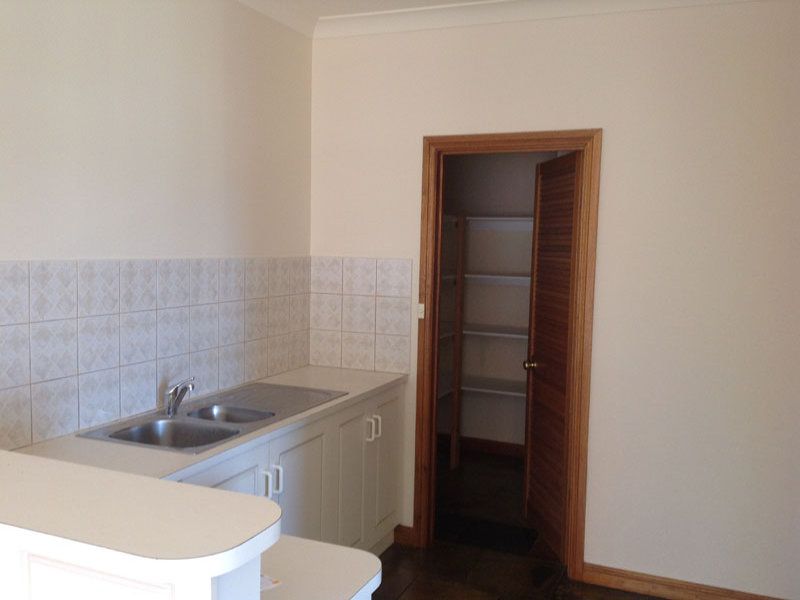 1/5 Mead Street Paradise 5075