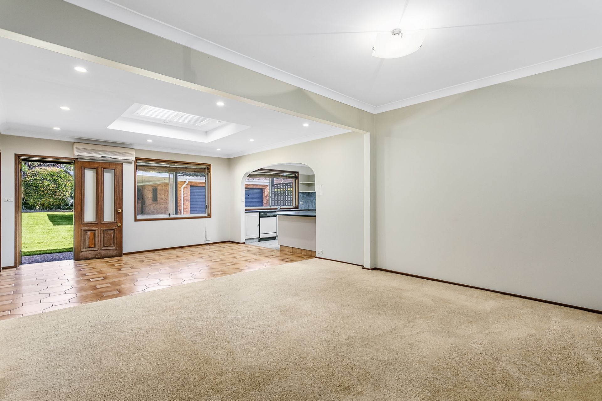 27 Nullaburra Road Caringbah NSW, Caringbah - Thumbnail 5