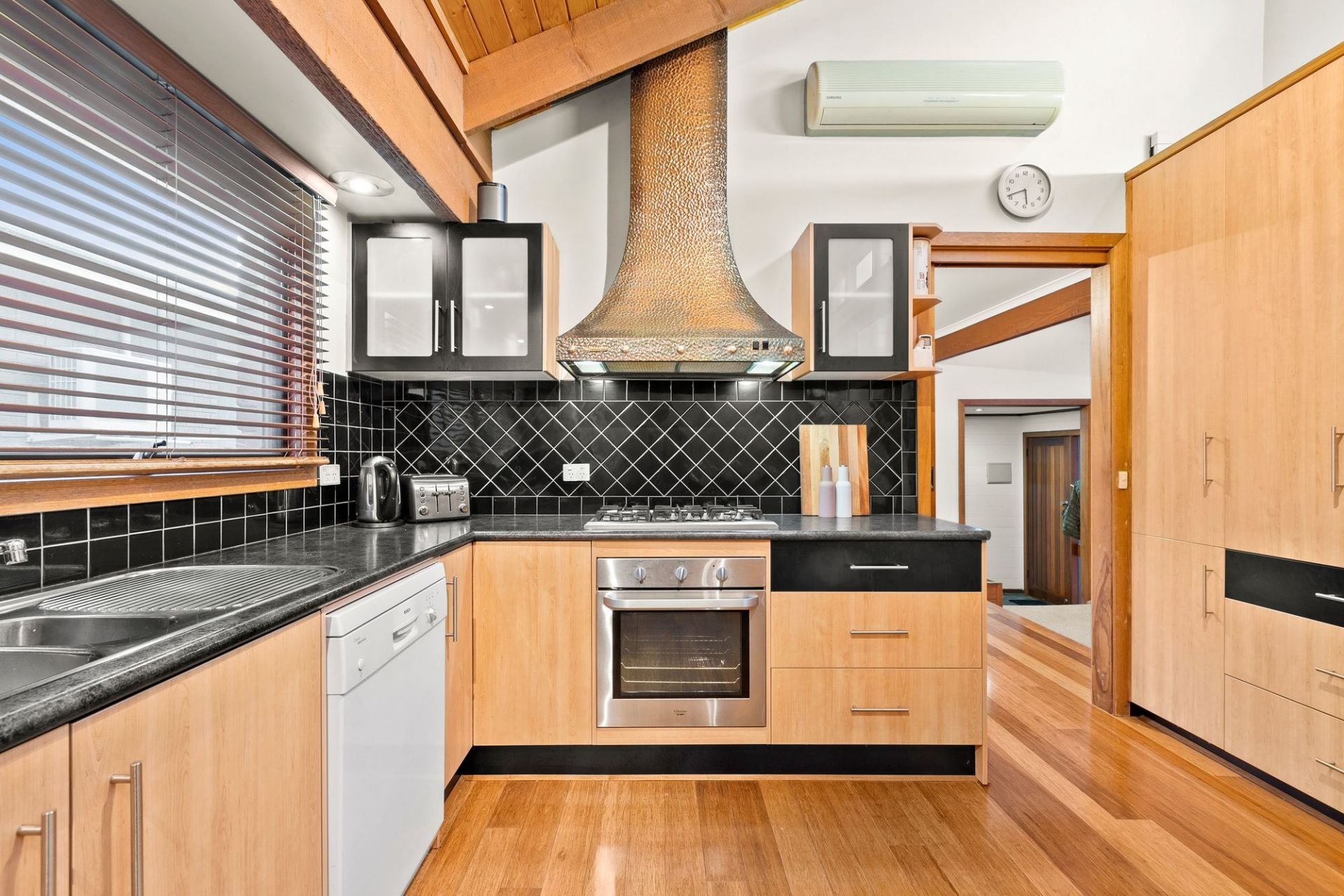 21 Fraser Crescent Ocean Grove Vic, Ocean Grove - Thumbnail 6