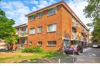 8/43 Henley Road, Homebush West