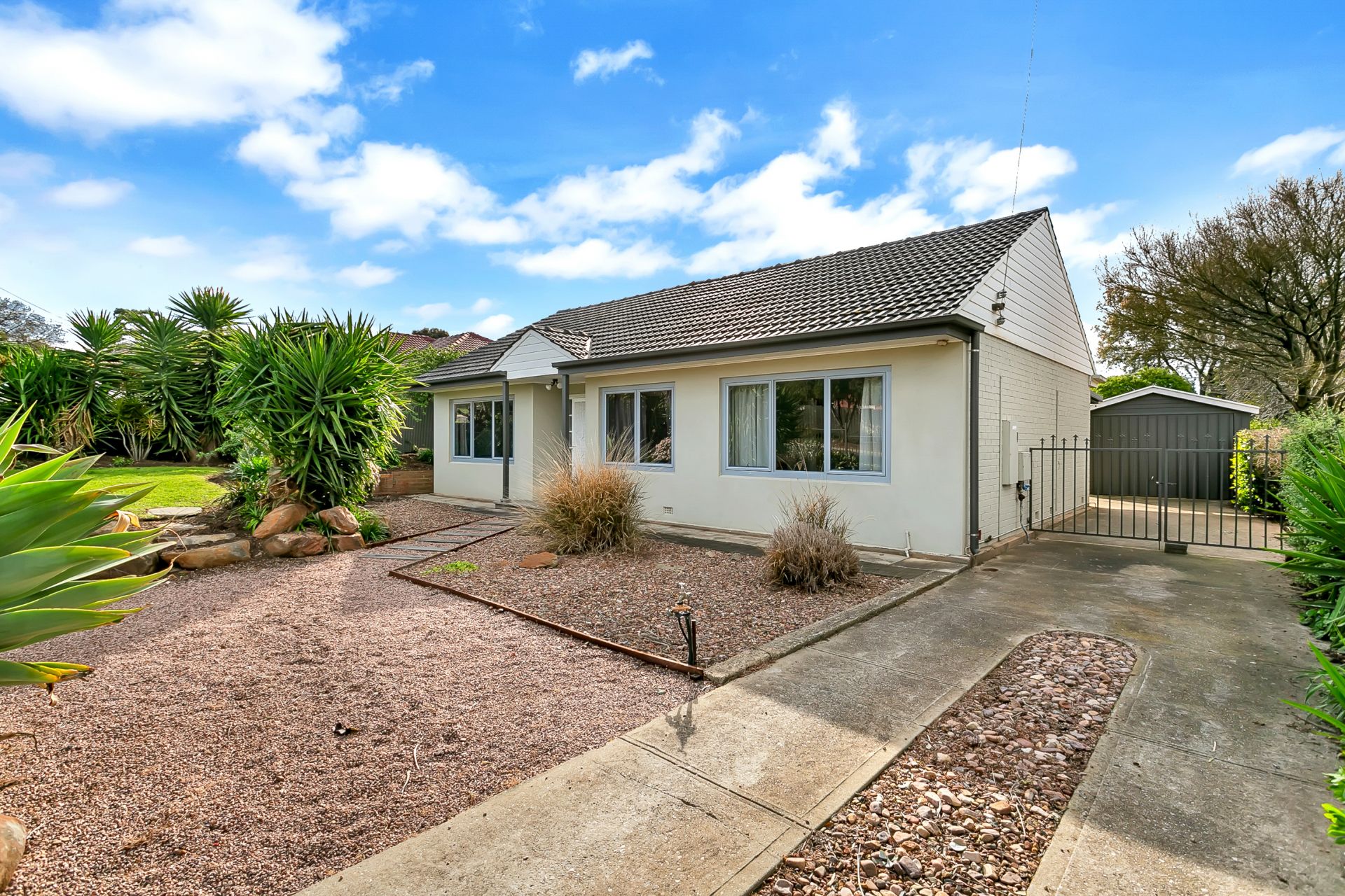 15 Emerald Road MORPHETT VALE SA