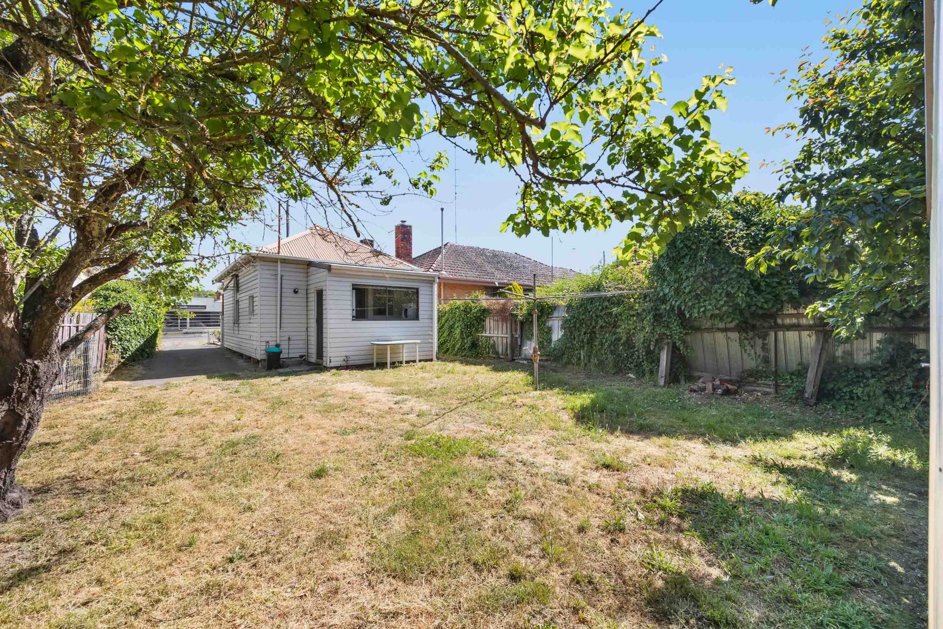 6 La Trobe Street, Redan, Redan, Redan - Thumbnail 2