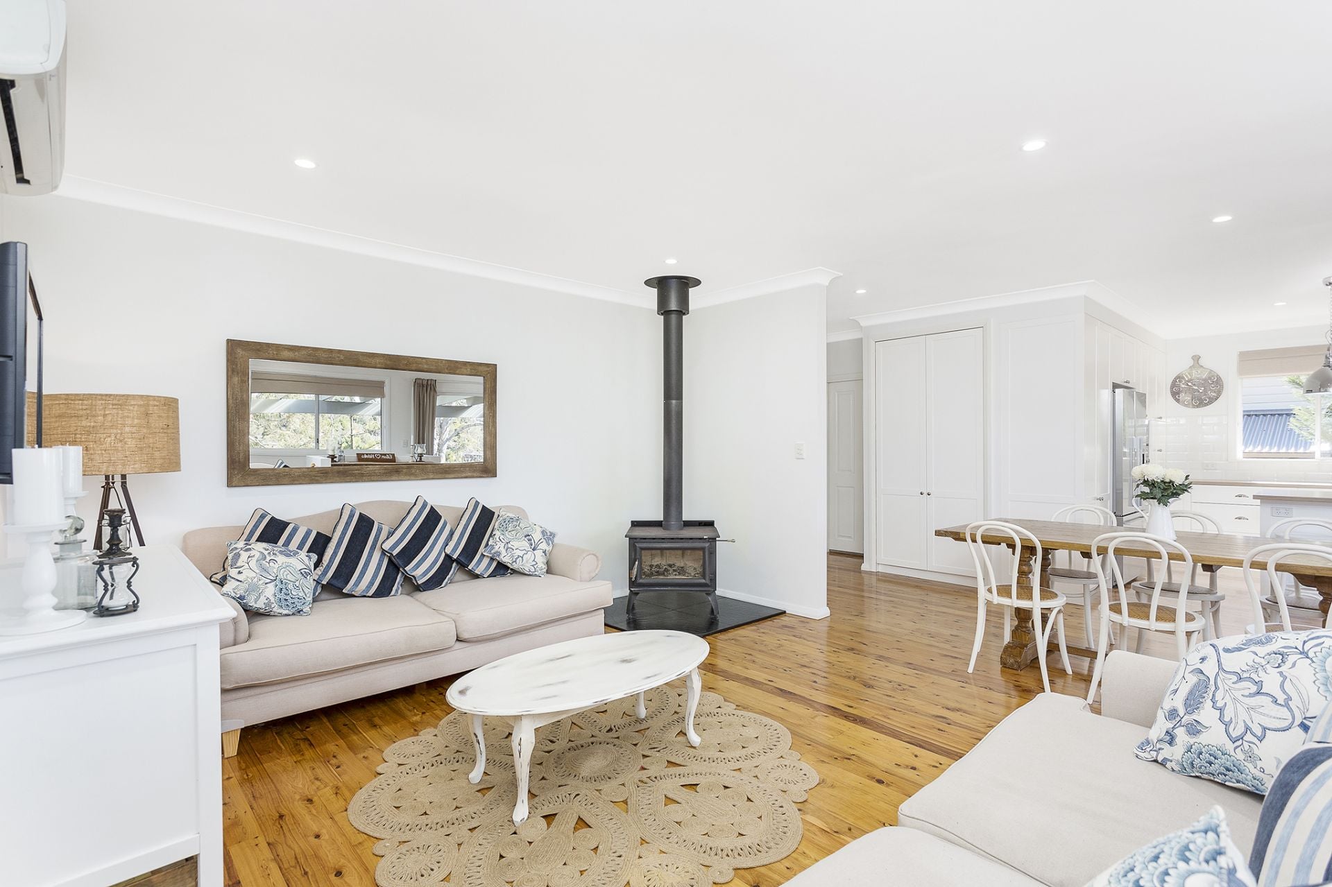 30 Caldarra Avenue Engadine NSW, Engadine - Thumbnail 3
