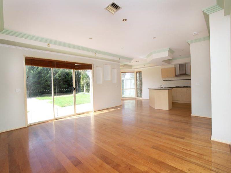 89 Chisholm Drive, Caroline Springs - Thumbnail 4