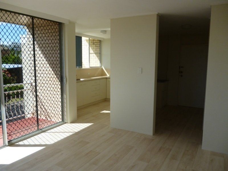 4/6 Leo Crescent ALEXANDRA HEADLAND QLD, Alexandra Headland - Thumbnail 4