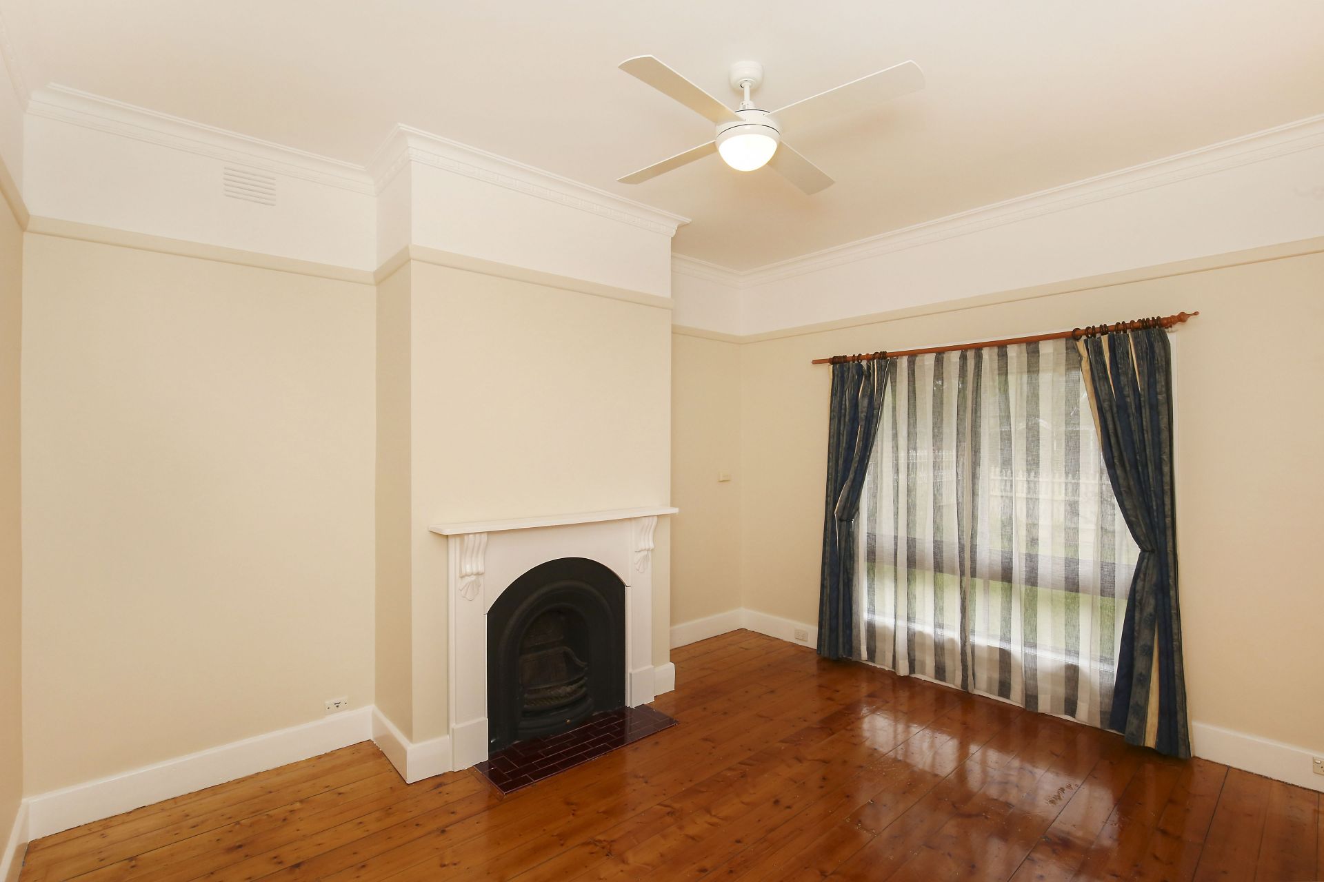 Stunning Family Home in Oakhill Estate