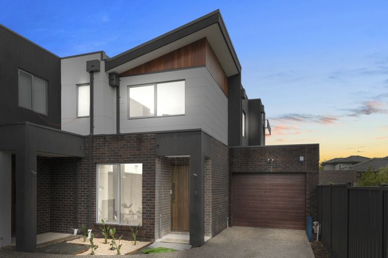3/142 Purinuan Road, Reservoir
