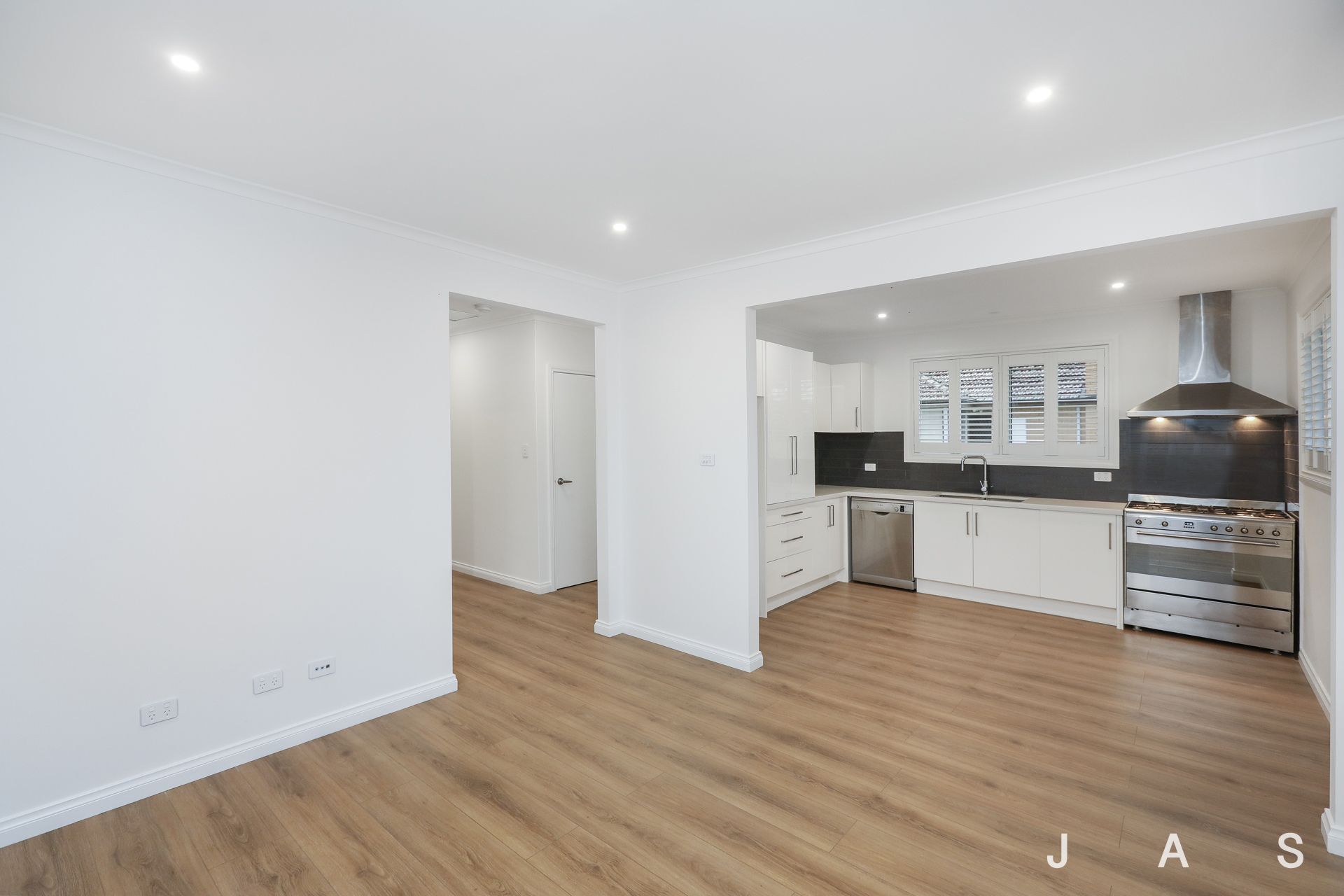 64 Everard Street Footscray VIC, Footscray - Thumbnail 4