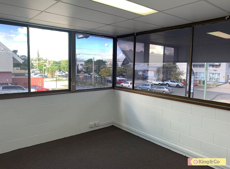 PRIME OFFICE / SHOWROOM IN COOPERS PLAINS