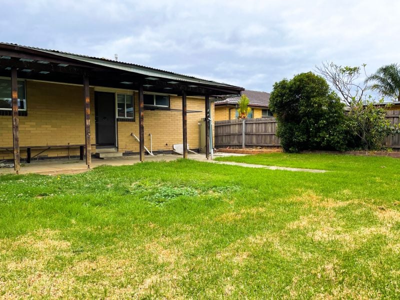 43 Tunbridge Crescent, Lalor