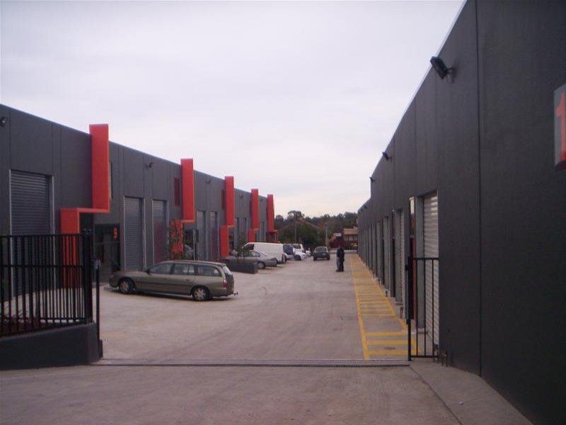 INNER CITY- AS NEW 65SQM WAREHOUSE/STORAGE UNIT.
