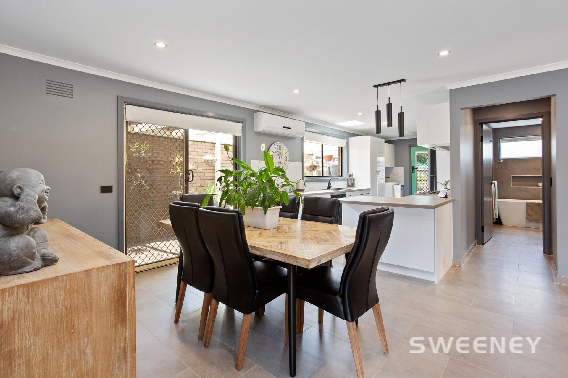 22 Everingham Road, Altona Meadows - Thumbnail 4
