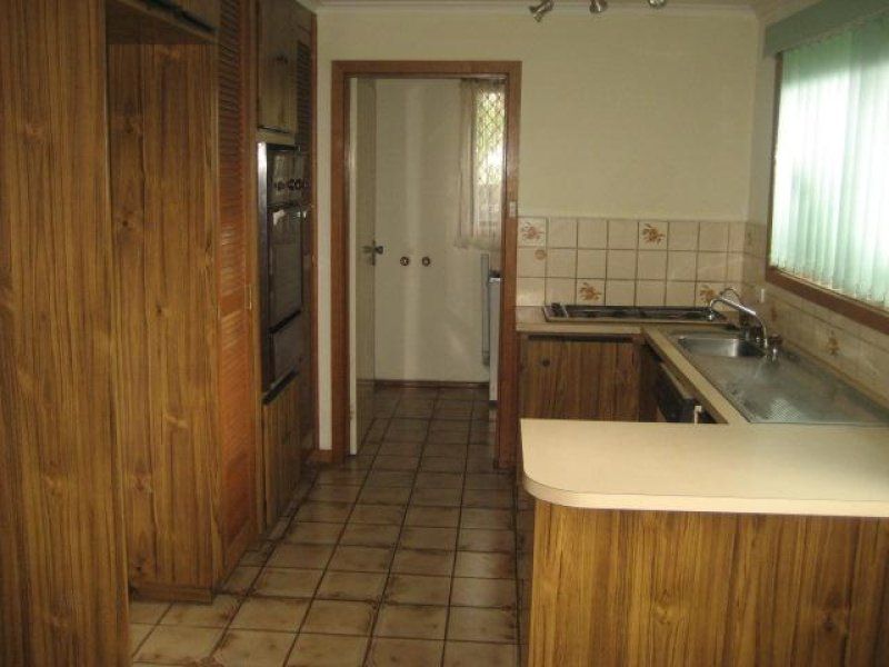 WALKING DISTANCE TO EVERYDAY AMENITIES!